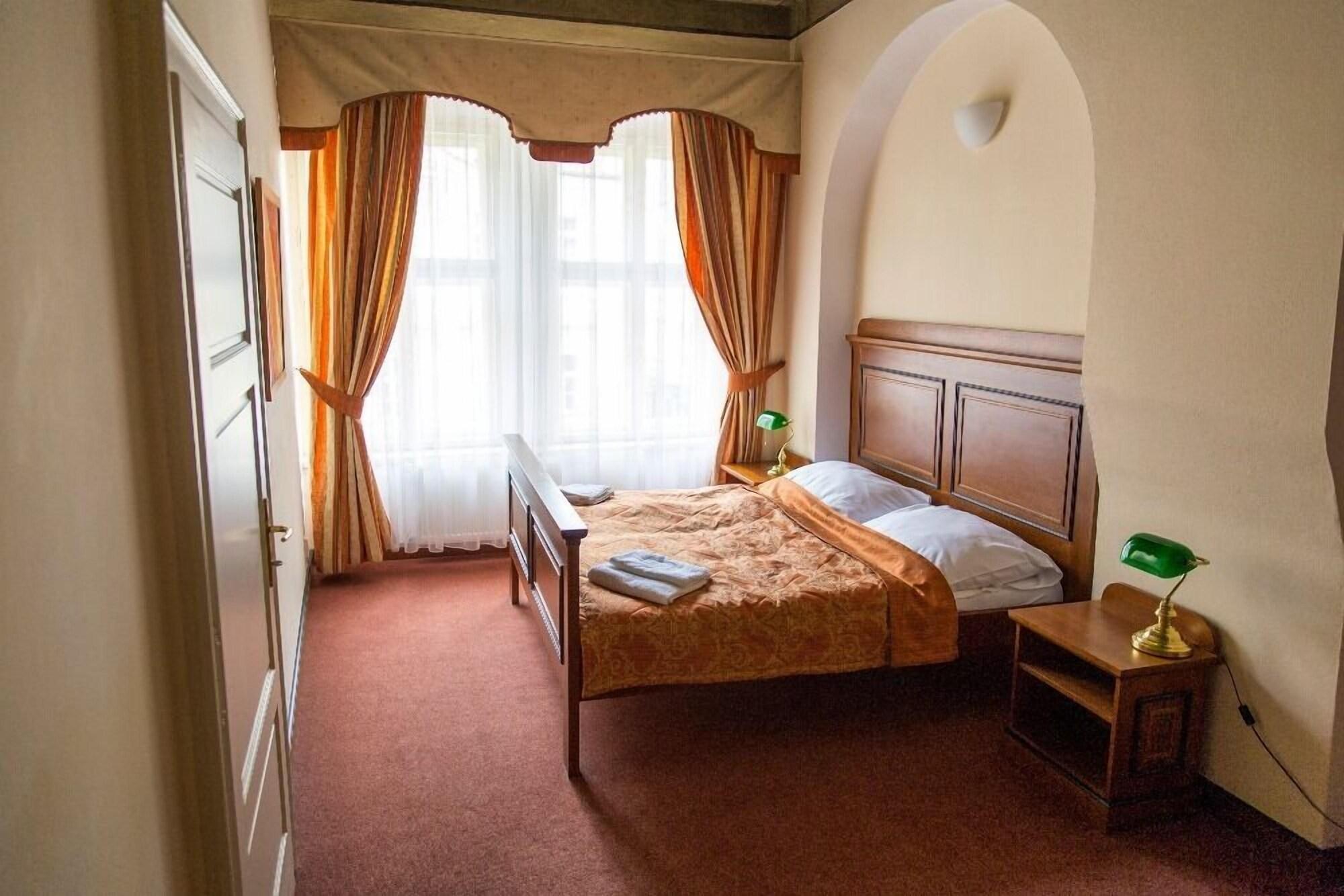 U Medvidku-Brewery Hotel Prague Exterior photo